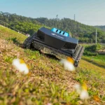 Ferngesteuerter Raupenrasenmäher KOHAM KH-LM2427B für Hangneigungen bis zu 45°
