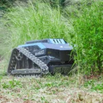 Ferngesteuerter Raupenrasenmäher KOHAM KH-LM2427B für Hangneigungen bis zu 45°