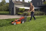 HUSQVARNA LC 142iS inkl. Akku und Ladegerät