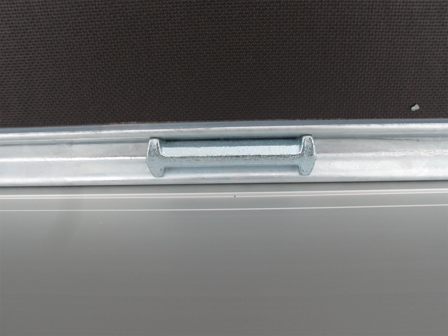 Hapert Azure H-1 – 1800 – 2800 x 1800 – niedriges Fahrwerk – 100 km/h