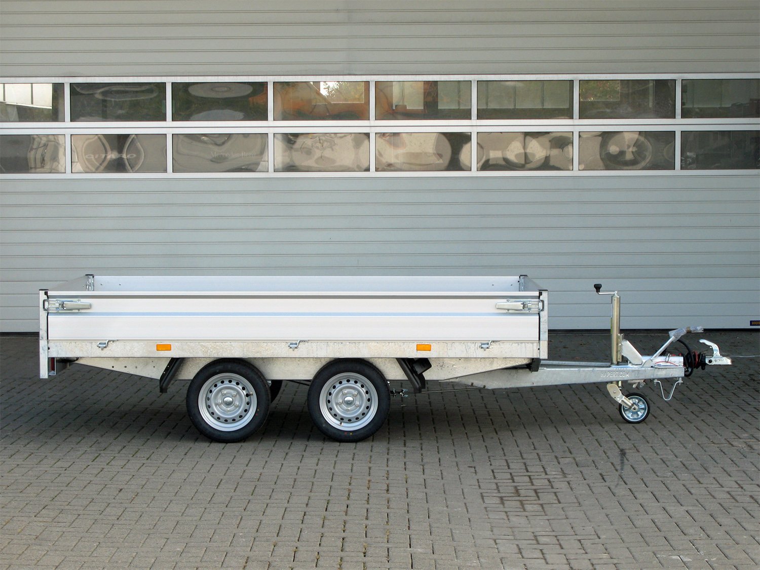 Hapert Azure H-2 – 3000 – 3350 x 1800 Multi Niedriges Fahrwerk – Auffahrpaket