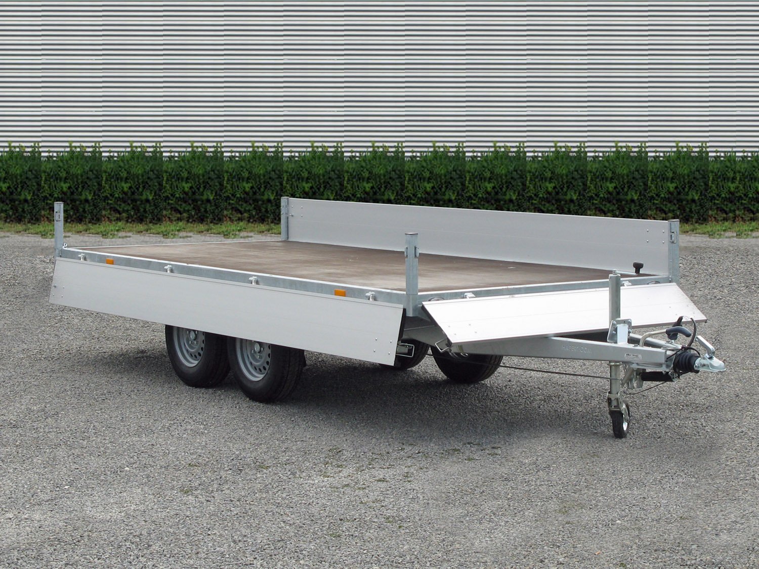 Hapert Azure H-2 – 2700 – 4050 x 1800 Bereifung 185R14C