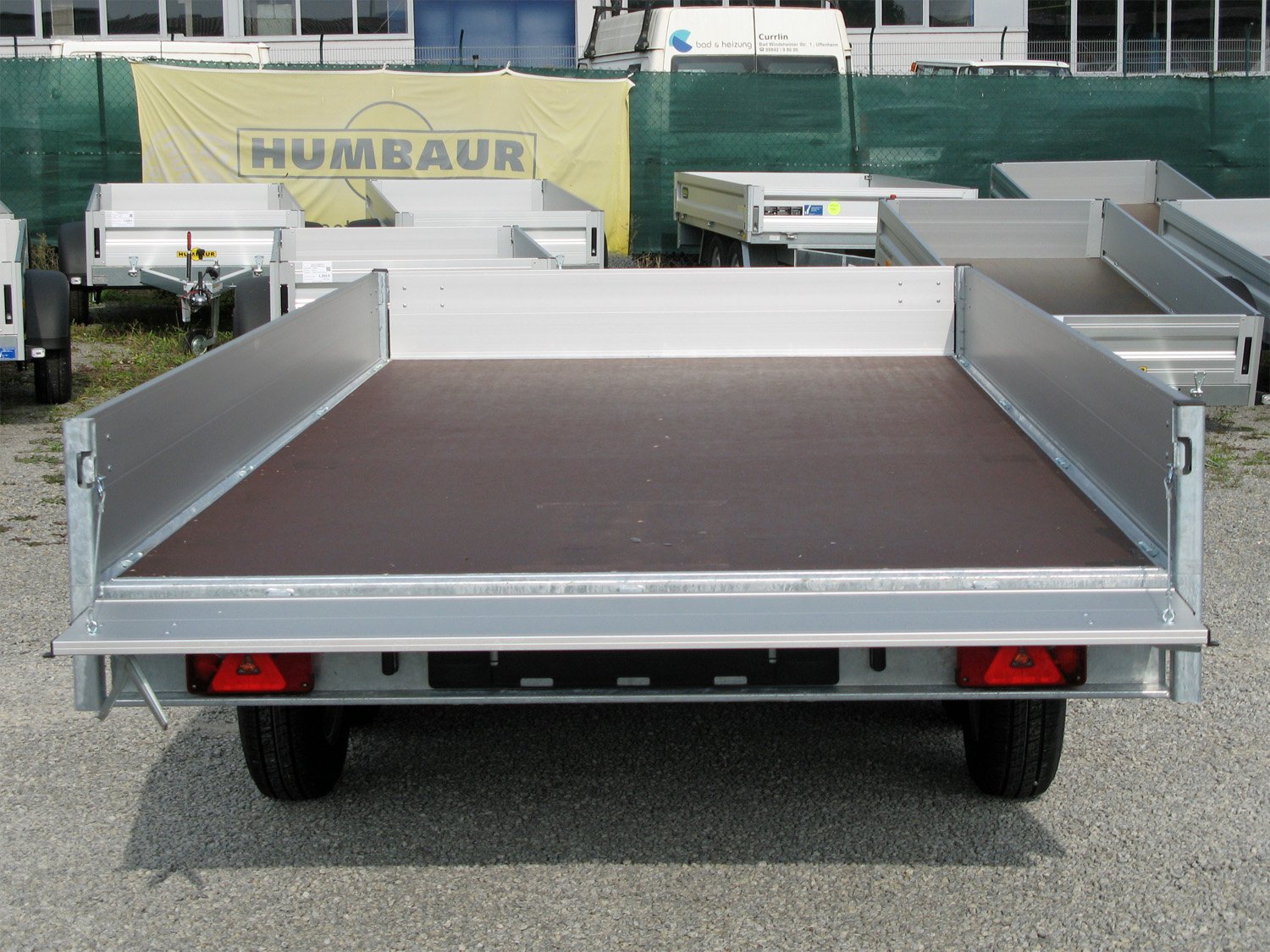 Hapert Azure H-3 – 3500 – 4550 x 2400 3 Achser – Parabelfederung