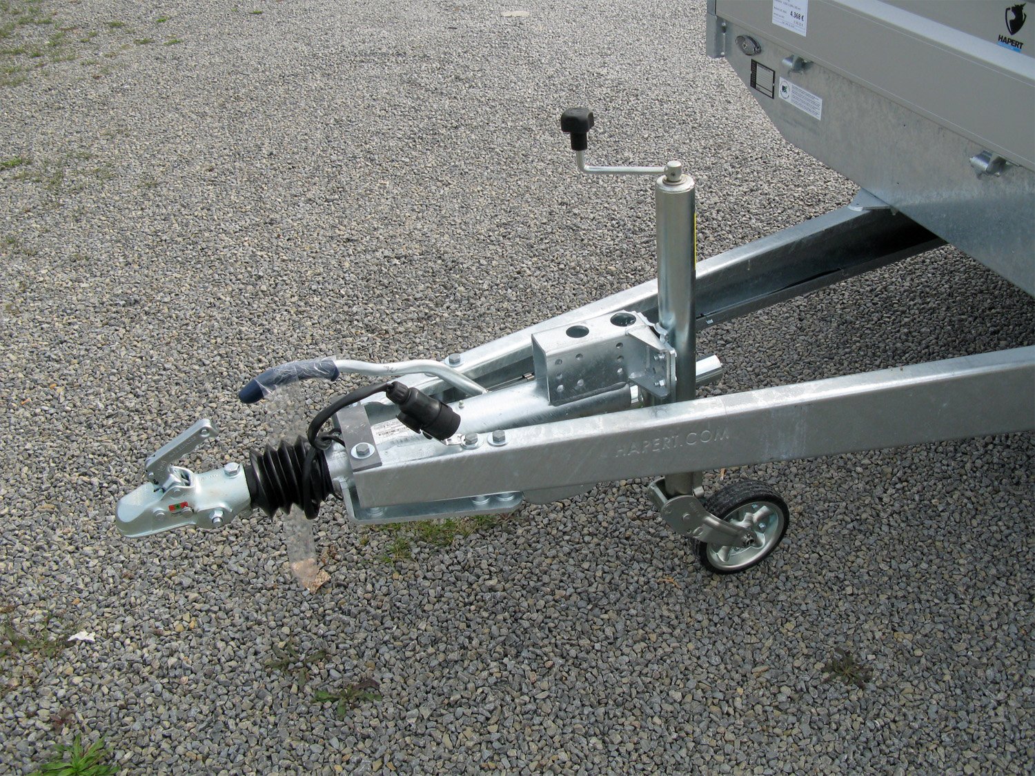 Hapert Azure H-3 – 3500 – 4550 x 2400 3 Achser – Parabelfederung