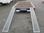 Humbaur Universal 3000 Seilwinde und Auffahrbohlen